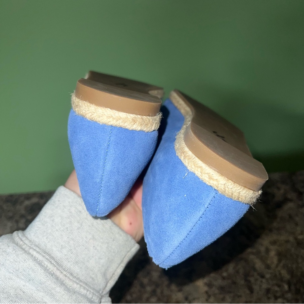 Isaac Mizrahi Cobalt Suede Scalloped Espadrille Flats - Picture 9 of 11